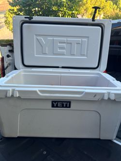 YETI TUNDRA 65  (White)