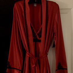 ELEGANT RED SATIN NIGHT GOWN & ROBE NIGHTWEAR LINGERIE