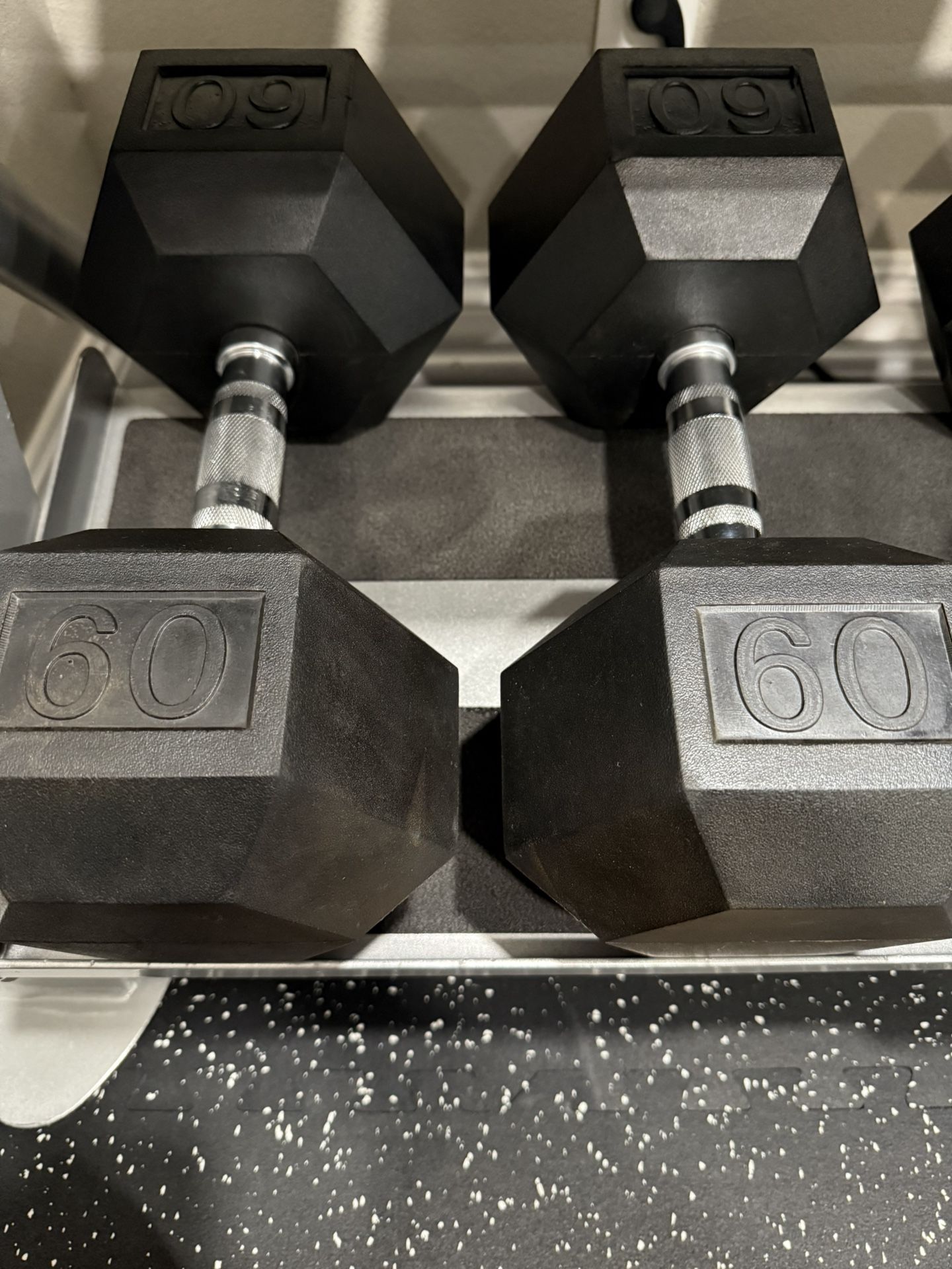 60 Lbs Rubberized Hex Dumbbell Set