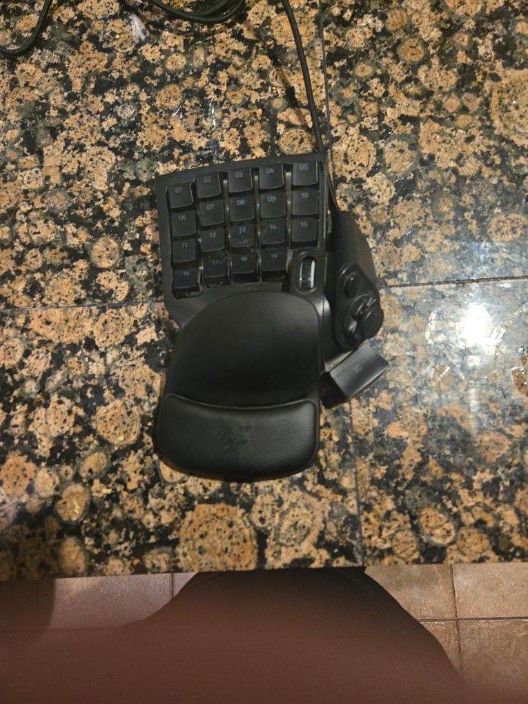 Razer Tartarus V2