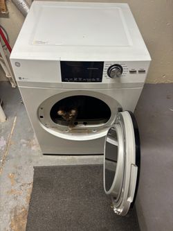 GE Electric (Stackable) Dryer APT TWNHOUSE size!