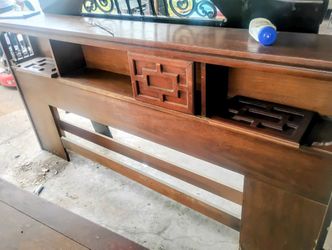 King Size Head Board W Dresser