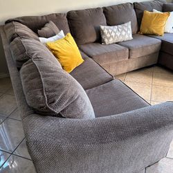 Beautiful Light Brown Sectional Couch From Ashley Furniture LIKE NEW!!