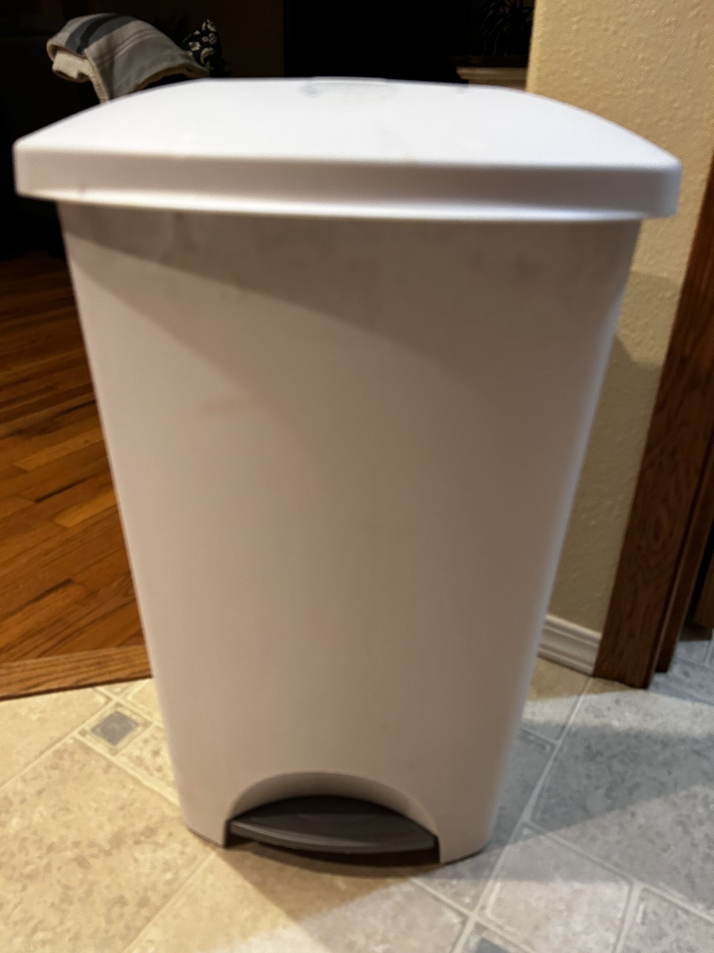 Trash Can And Mini Can