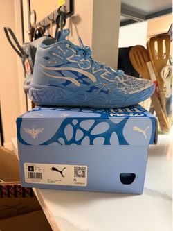 Junior Basketball Shoes size 5