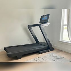 NordicTrack Commercial 1750 Treadmill - Very Good - Grandview, TX