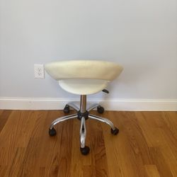 Small Makeup Chair 