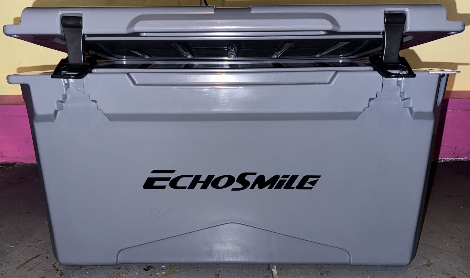 EchoSmile 40 Quart Rotomolded Cooler