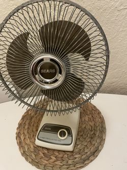 Vintage Sears 9" Oscillating Desk Fan