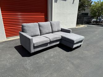 FREE DELIVERY- Modern Sectional Sofa Couch w/ Reversible Chaise - Living Spaces