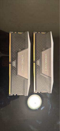 Corsair Vengeance RGB DDR5 32GB (2x16GB) 6400MHz RAM