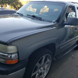 2002 Chevrolet Tahoe
