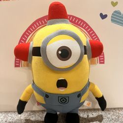 MINION FROM DESPICABLE ME - 11 INCH - LIKE NEW