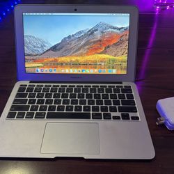 Macbook Air 11inch ,2010