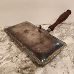 VINTAGE  MAESTRI ARGENTE SILVER PLATE ON BRASS Crumb Sweeper ~ MADE IN ITALY
