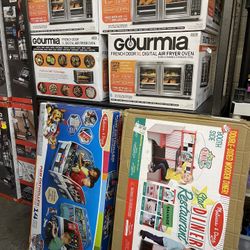 Last Minute Gifts 🎁 Shop Locally! @Thomas Liquidation Center Savannah 