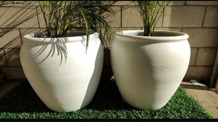 Terracotta 35 gallon planters 2 for $160 FREE DELIVERY IN SD