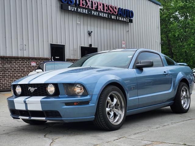 2005 Ford Mustang