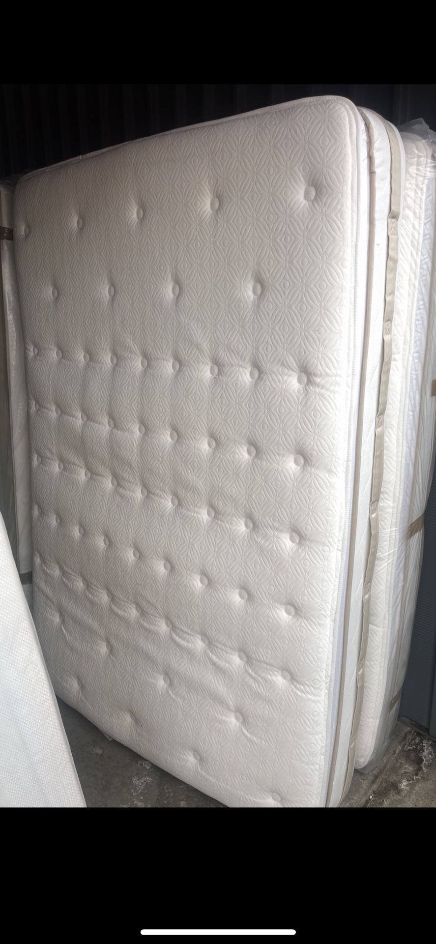 Full Size XL Mattress & Box Spring Only