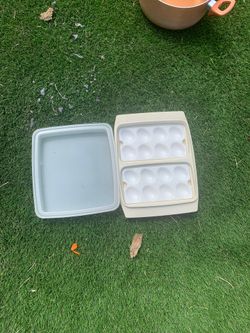 Tupperware for eggs