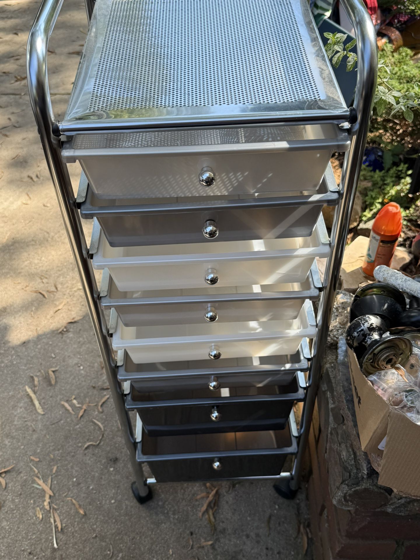 8 Drawer Cart