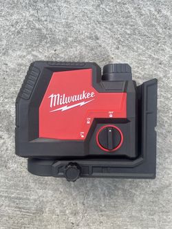 Milwaukee 100 ft. REDLITHIUM Lithium-Ion USB Green Rechargeable Cross Line Laser Level w/ Battery  $199