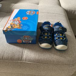 Paw Patrol Light up sandals for Toddlers Size 7