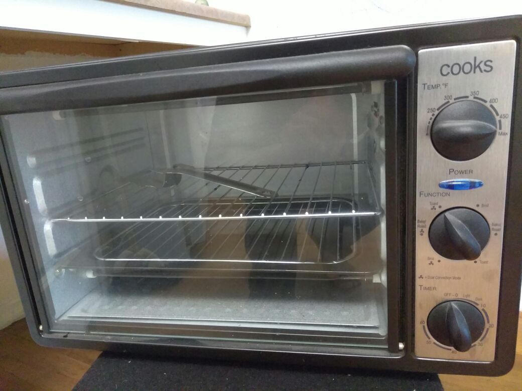 Toshiba Toaster Oven for Sale in Long Beach, CA - OfferUp
