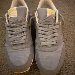 Nike Air Max 1 Cool Grey Sonic Yellow