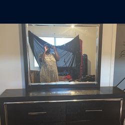 Brand New, Beautiful Dresser Mirror