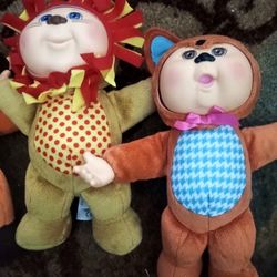 A Set Of Two (2) Cabbage Patch Kids
