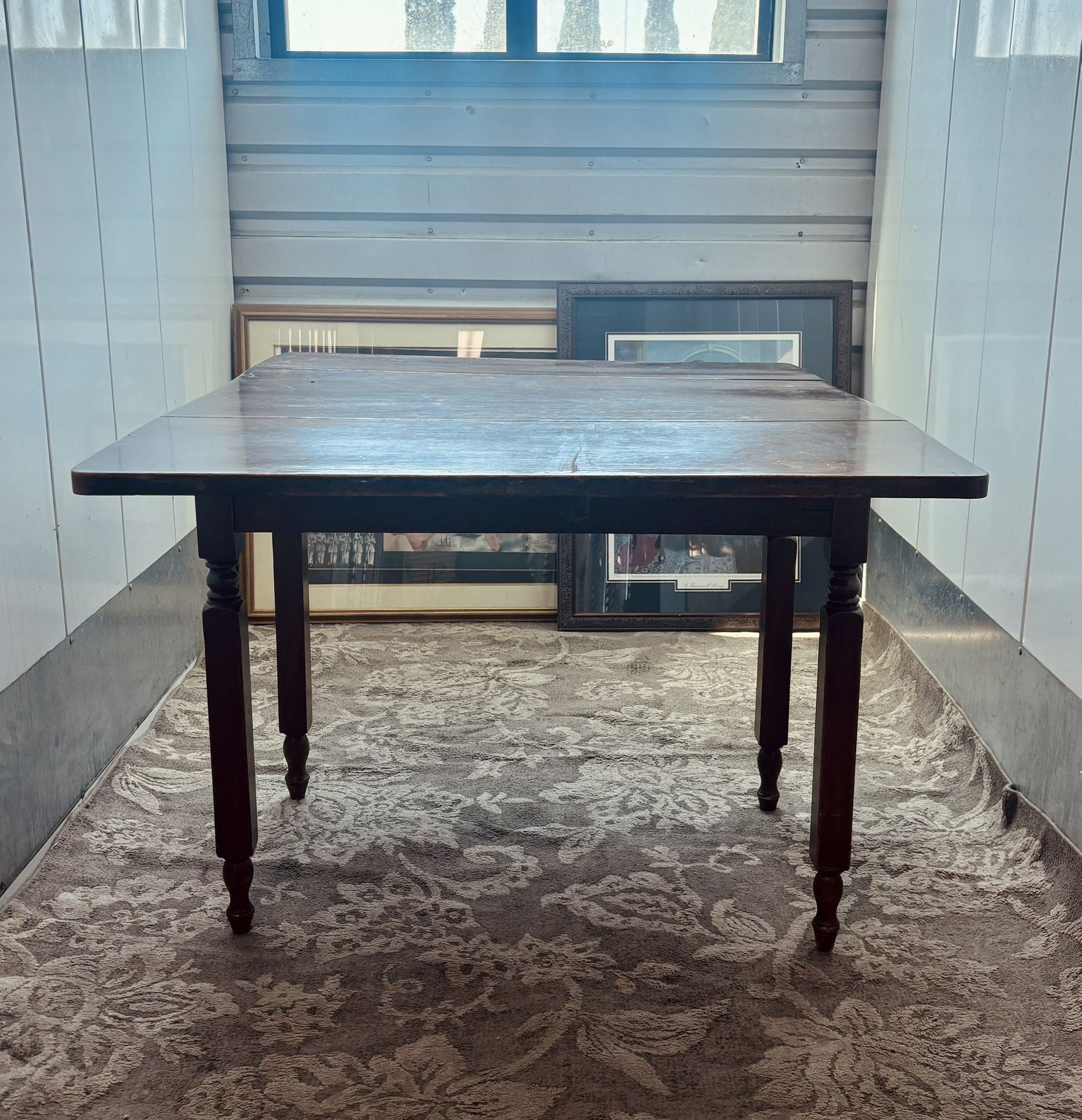 Antique Drop Leaf Table, Wood , dining table, Is 47 long 36 broad, very good condition