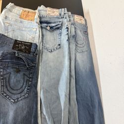 True Religion Lot Of 4 33/32 Waist Womens 