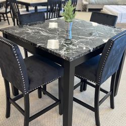 5pc Dining Room Table Set 