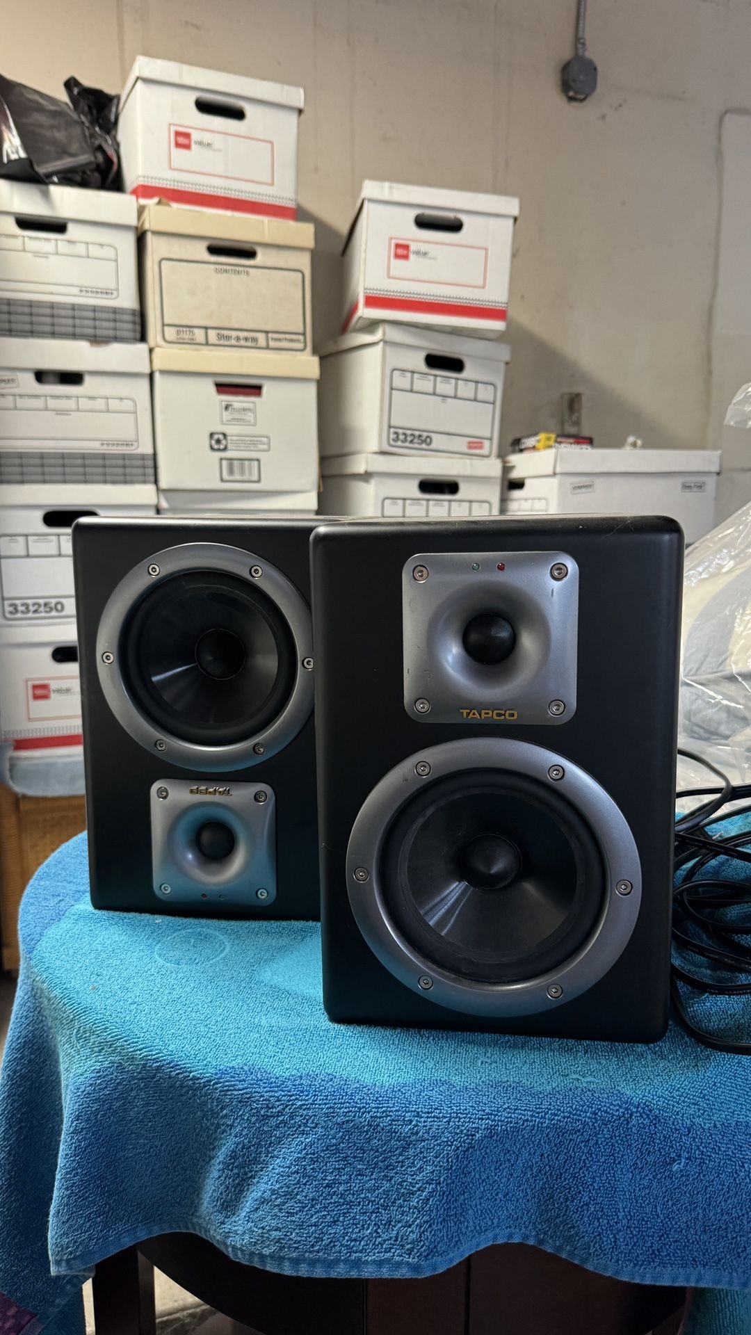 Tapco S5 Active Studio Monitor Speakers