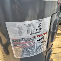 Hot Water Heater Working 35 Gal $175.00