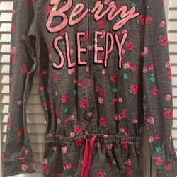 Girl’s Pajamas 