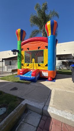 Bouncy house  13x13
