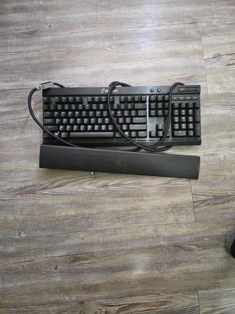 Keyboard