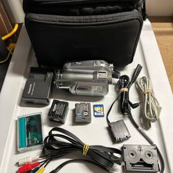 Panasonic PV-GS300 3CCD MiniDV Tape Video Camcorder Camera & Cassette Playback Player