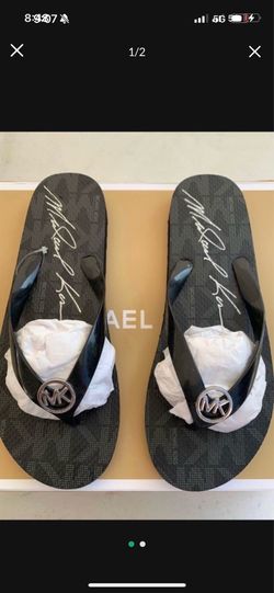 Michael Kors Flip Flops size 9 NEW Serious inquires only please Low offers will be ignored Pick up location in the city of pico Rivera