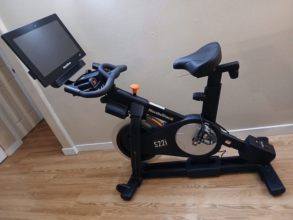 NordicTrack Commercial S22i Studio Cycle Exercise Bike