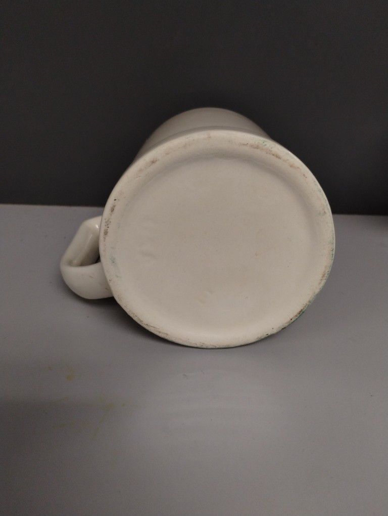 Greene Turtle mug stein coffee
Great shape. Normal wear. Approx 4" tall.