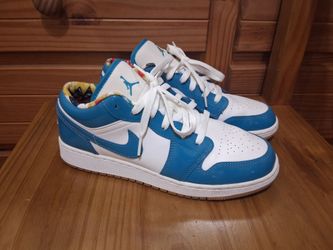 Air Jordan 1 Low SE Barcelona Size 7 Youth