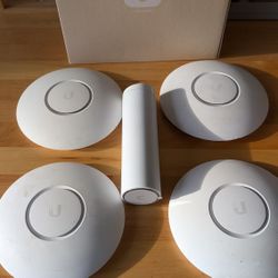 Ubiquiti UniFi - Nano HD (x4) & U6 Mesh Outdoor (x1)