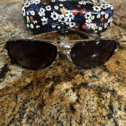 Quay Australia Aviator Sunglasses😎 – Black Lens / Gold Frame