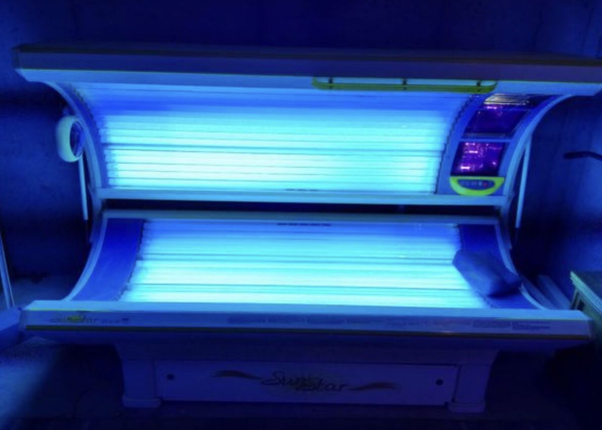 SUN STAR ZX 40 3F PROFESSIONAL COMMERCIAL TANNING BED W/ BUILT-IN FAN & FACIAL TANNER W/ DIGITAL TIMER FOR BOTH THE FACIAL TANNING & FULL BODY TANNER