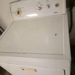 Selling Kenmore Dryer 