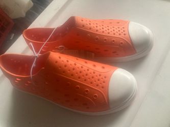 New Light Slip on shoes Women’s Size 9-10, water safe