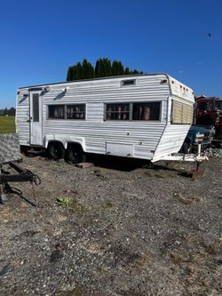 22' trailer, enclosed